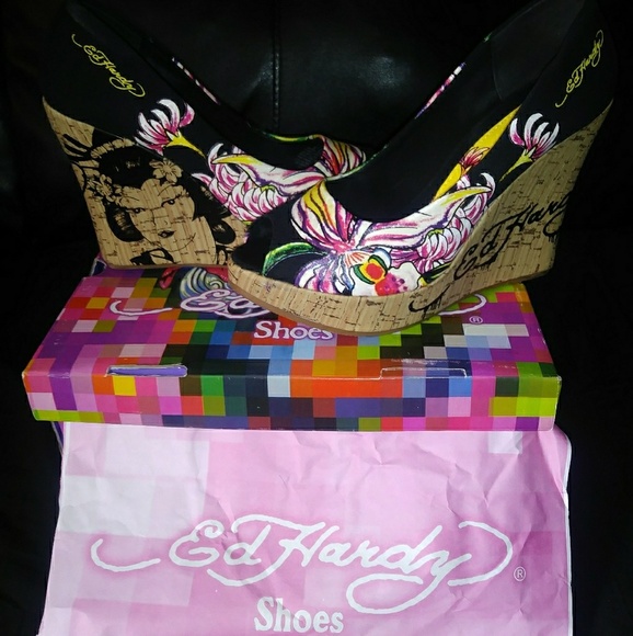 Ed Hardy Shoes - Ed Hardy Casablanca wedges and 👛 purse